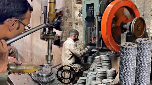 巴基斯坦零件加工廠,里面工人師傅個個技術(shù)強(qiáng)悍,產(chǎn)品質(zhì)量過硬